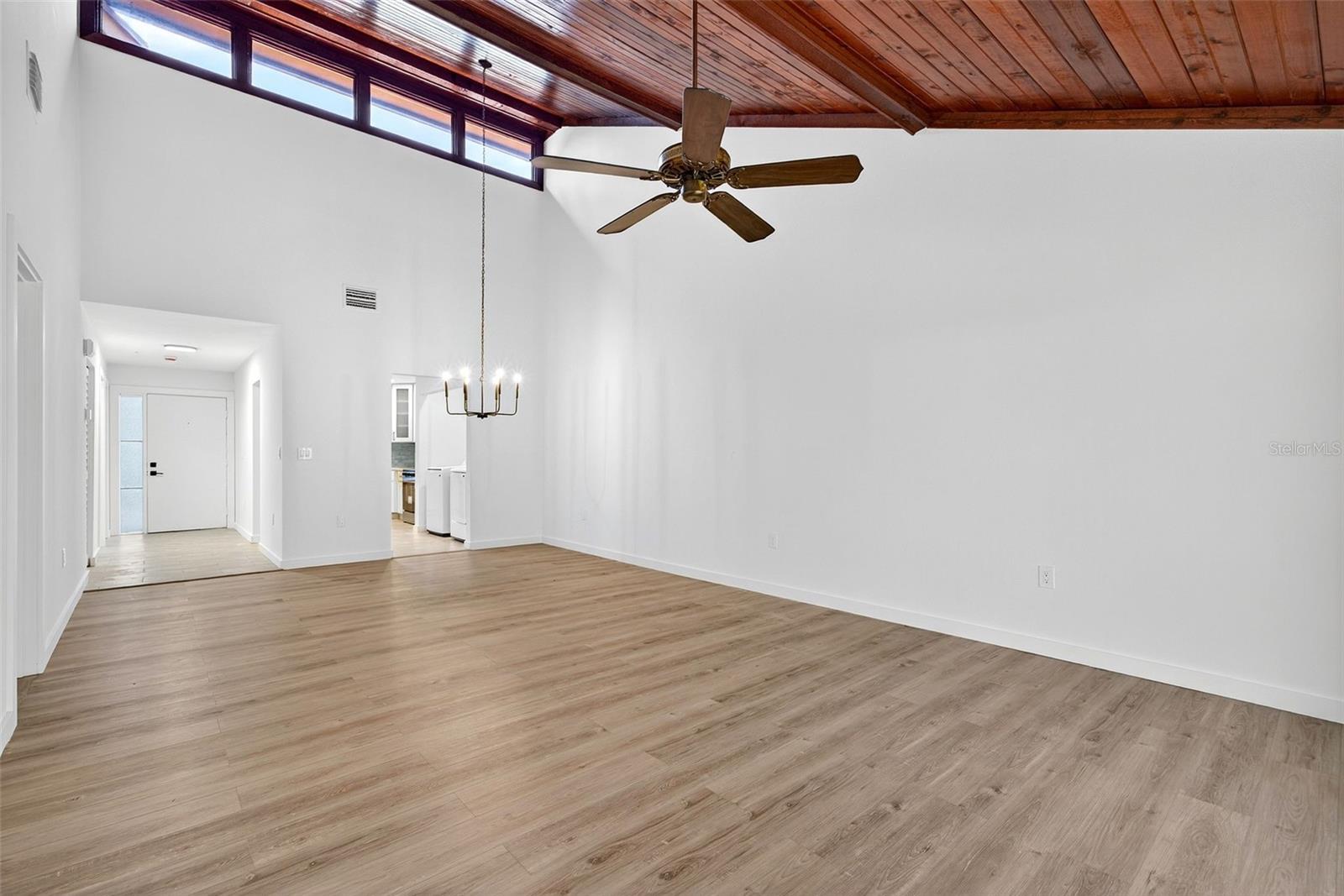 PINE BAY FOREST - Residential