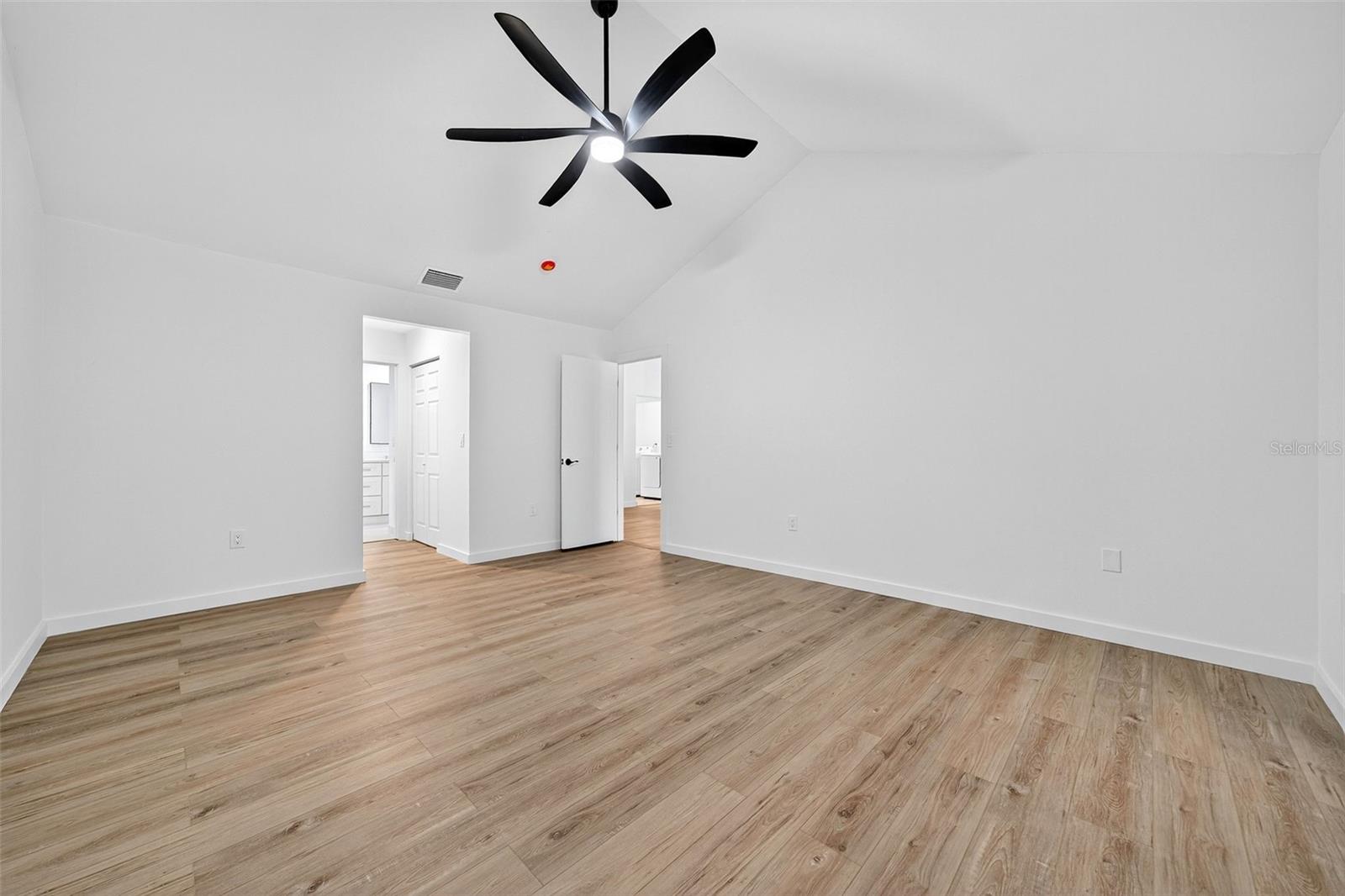 PINE BAY FOREST - Residential