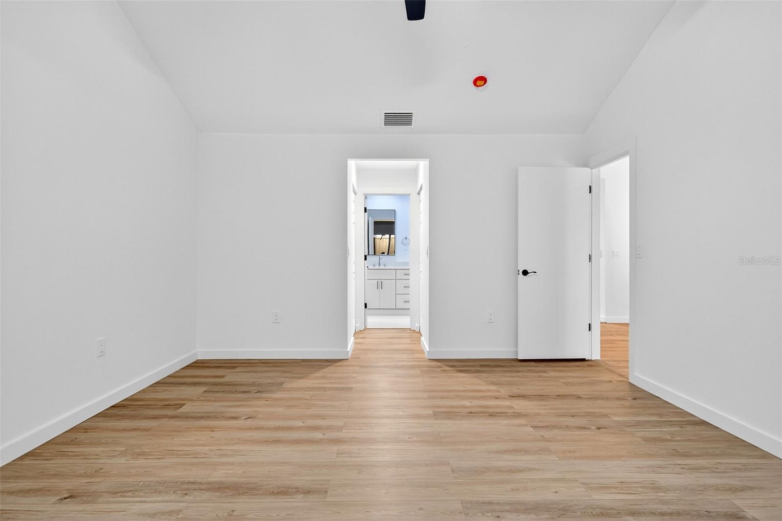 PINE BAY FOREST - Residential