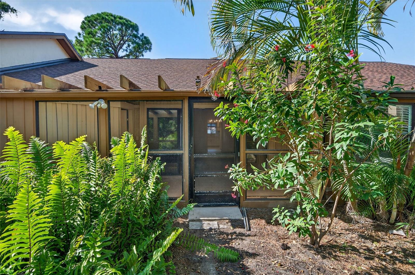 PINE BAY FOREST - Residential