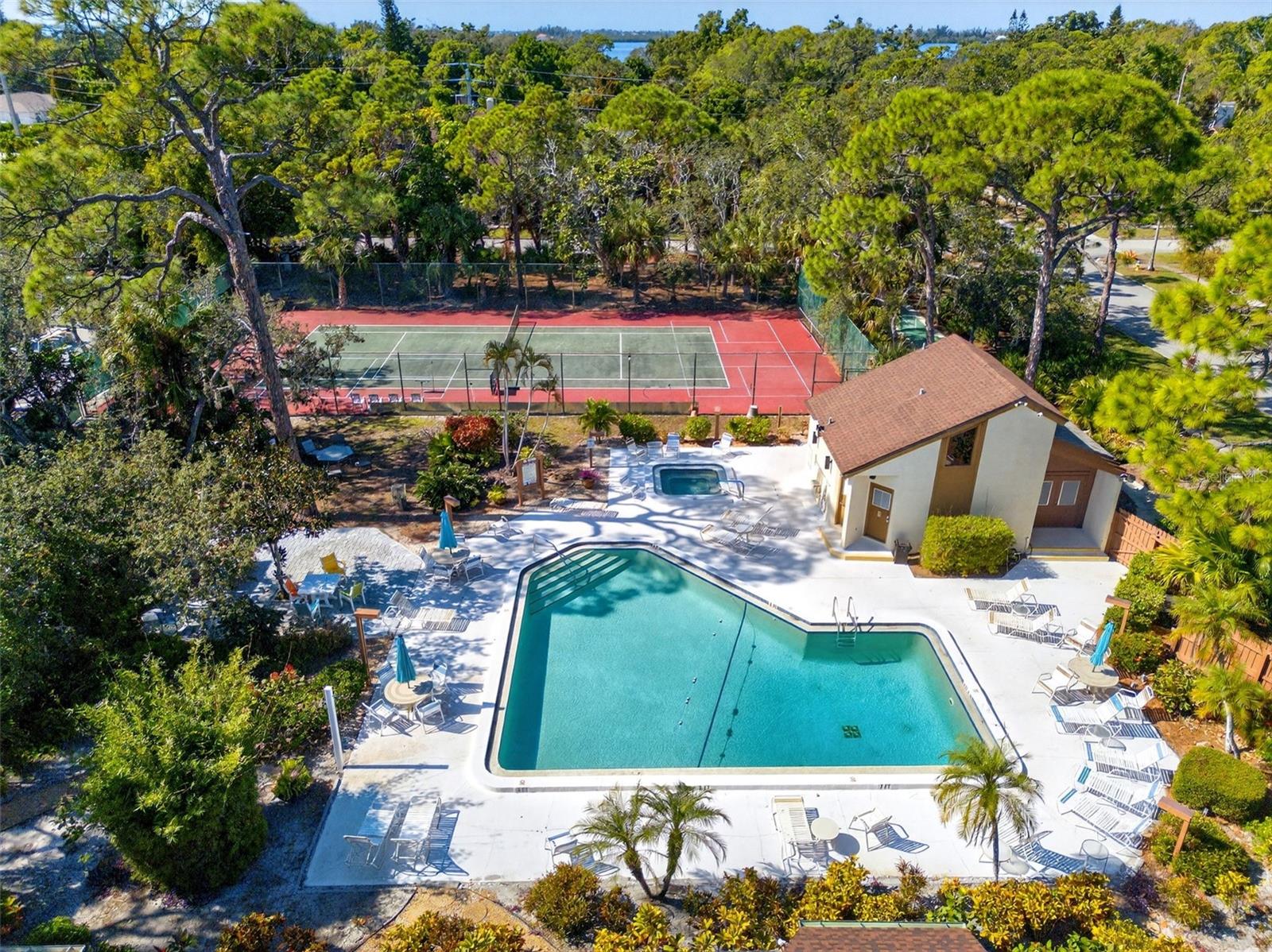 PINE BAY FOREST - Residential