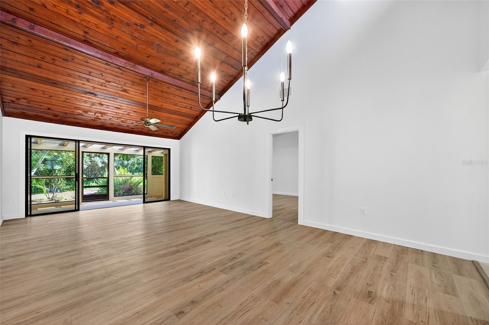 PINE BAY FOREST - Residential