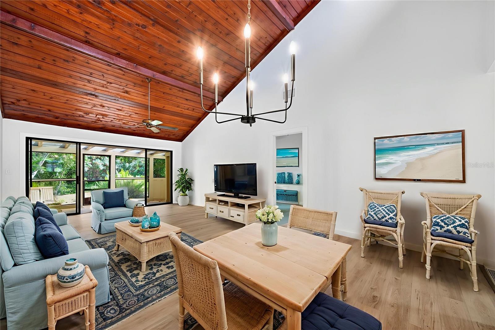 PINE BAY FOREST - Residential