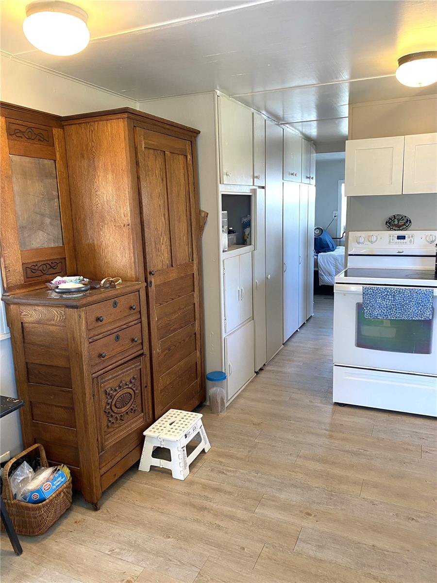 TRAILER ESTATES FOURTH ADD - Residential