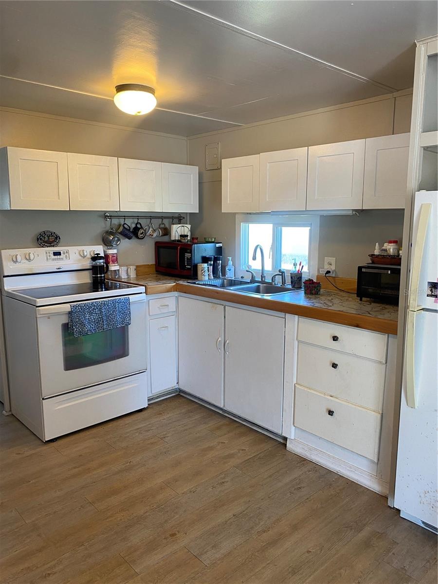 TRAILER ESTATES FOURTH ADD - Residential