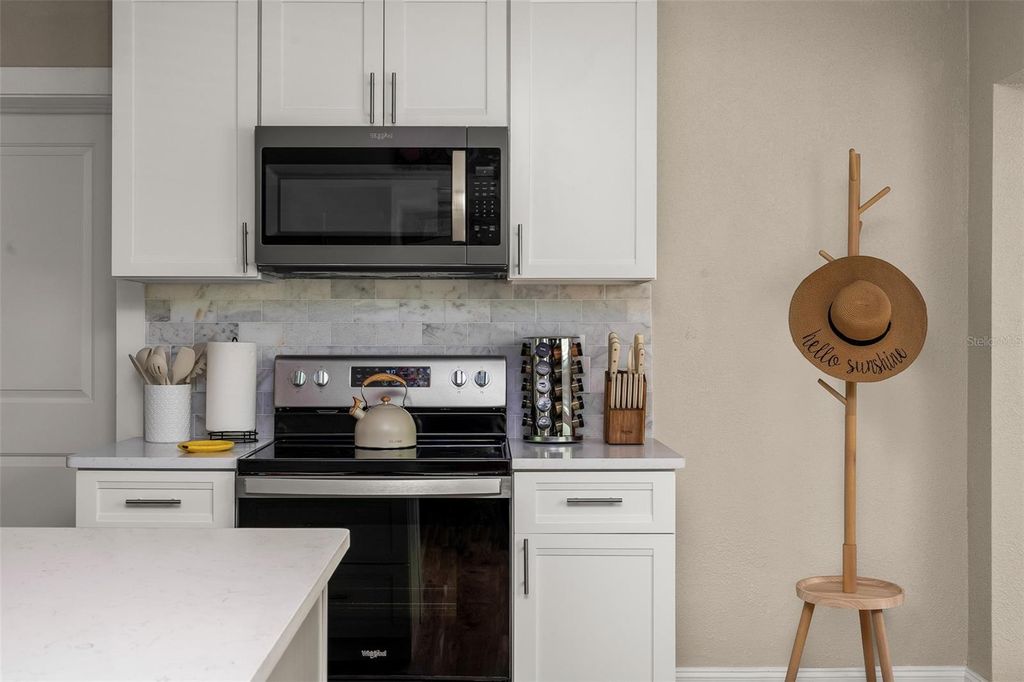 Photo of 616 11th Street NW, Largo, FL 33770 (MLS # TB8385283)