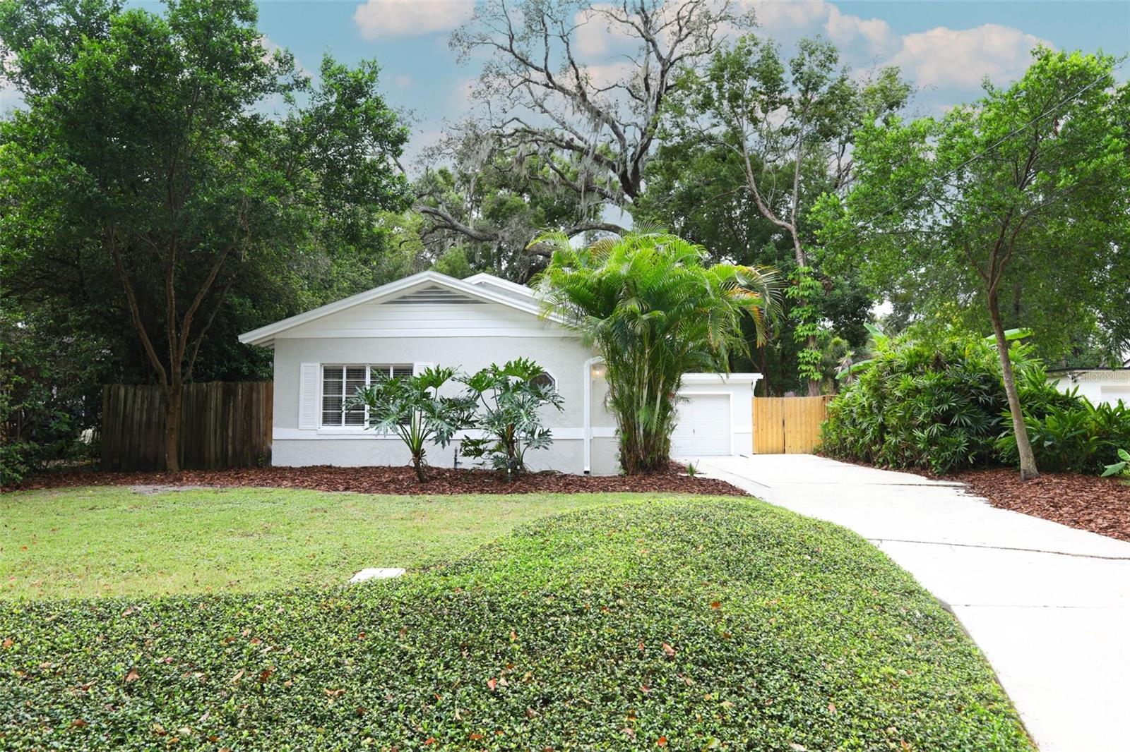 2020 E JEFFERSON STREET