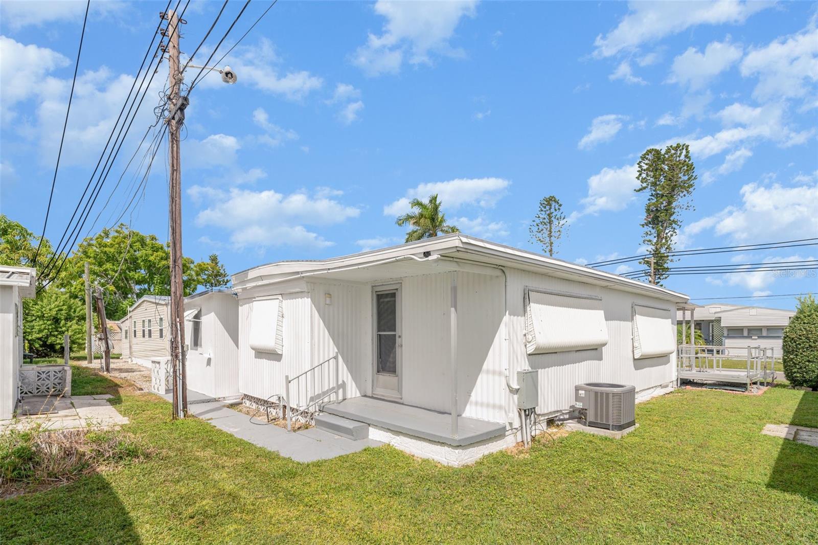 FAIR LANE ACRES FIRST ADD - Residential