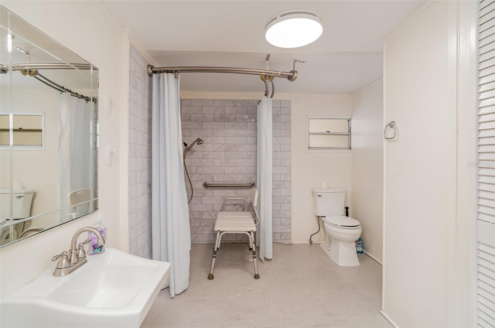 FAIR LANE ACRES FIRST ADD - Residential