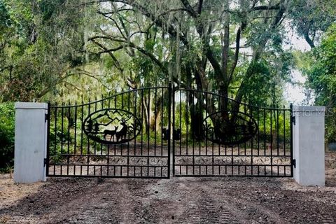 Tiny photo for 28 Locust Run, Ocala, FL 34472 (MLS # OM703969)