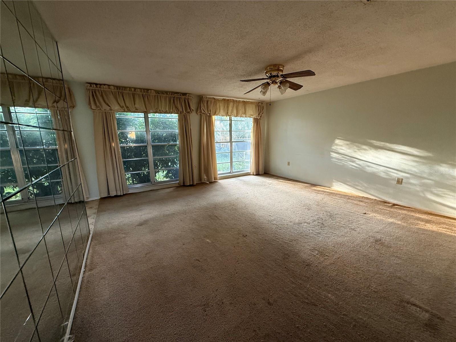6810 EDEN LANE