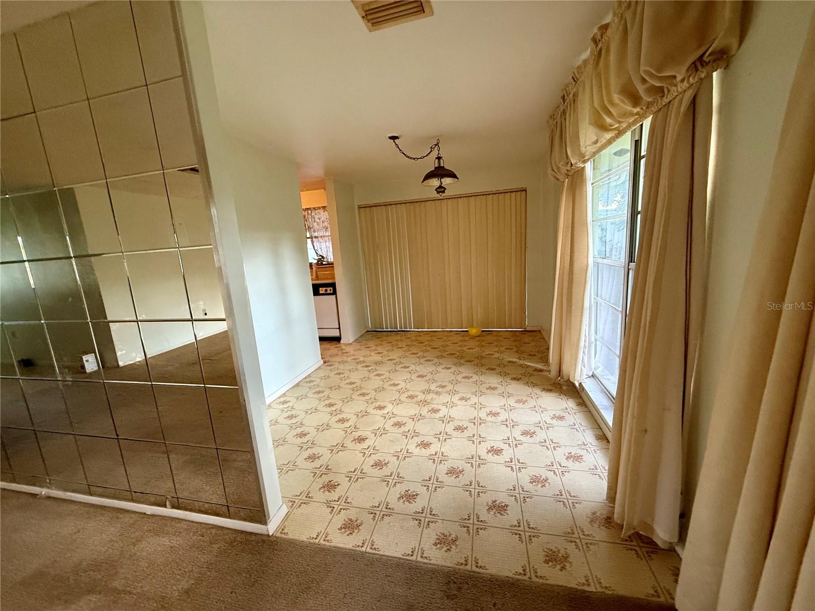 6810 EDEN LANE