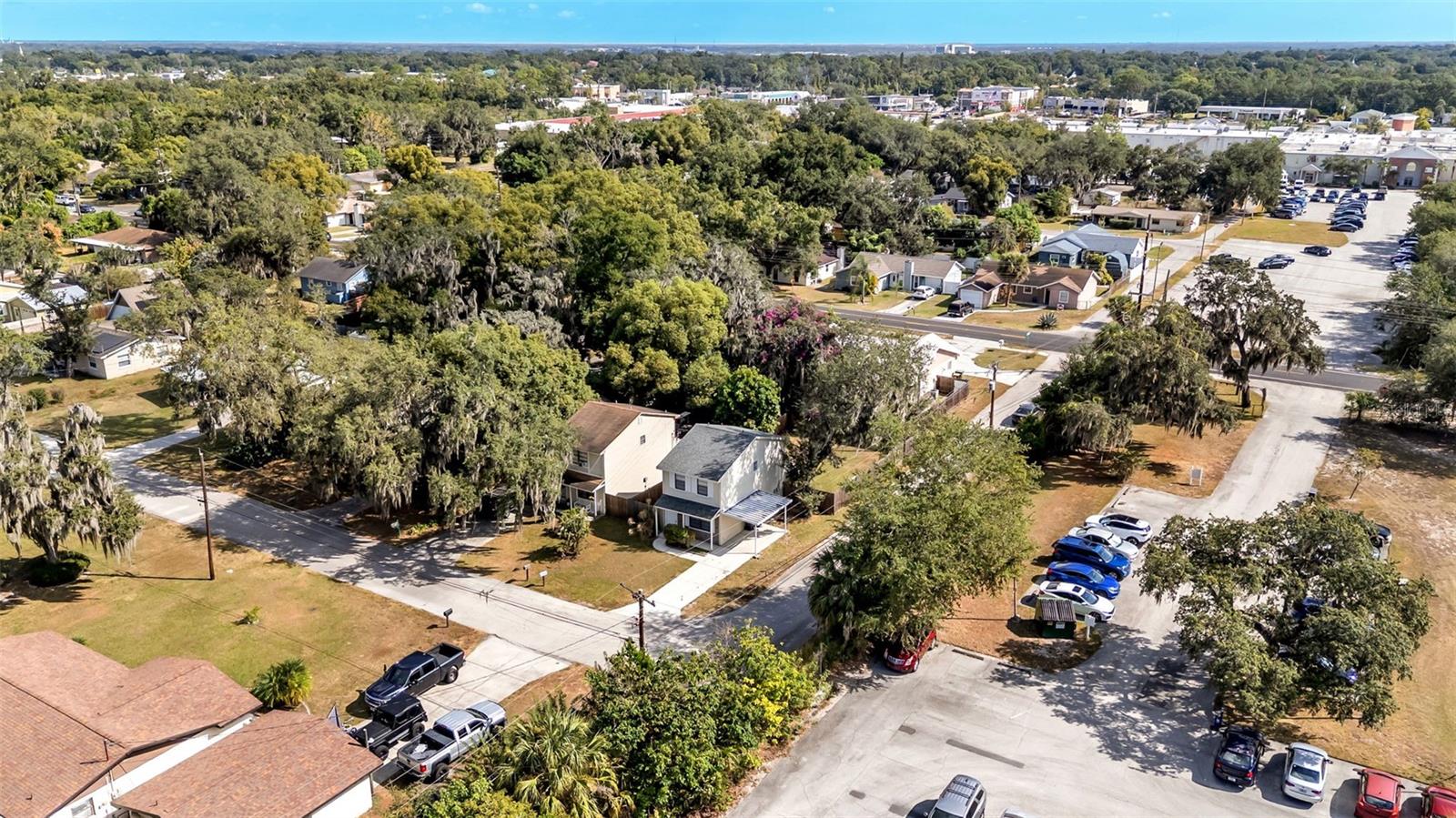 AVON VILLA - Residential