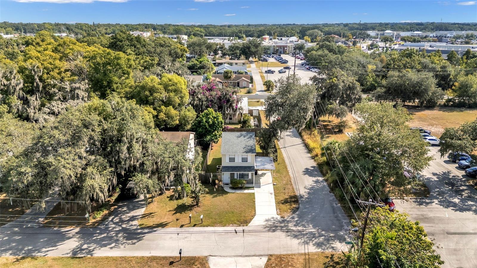 AVON VILLA - Residential