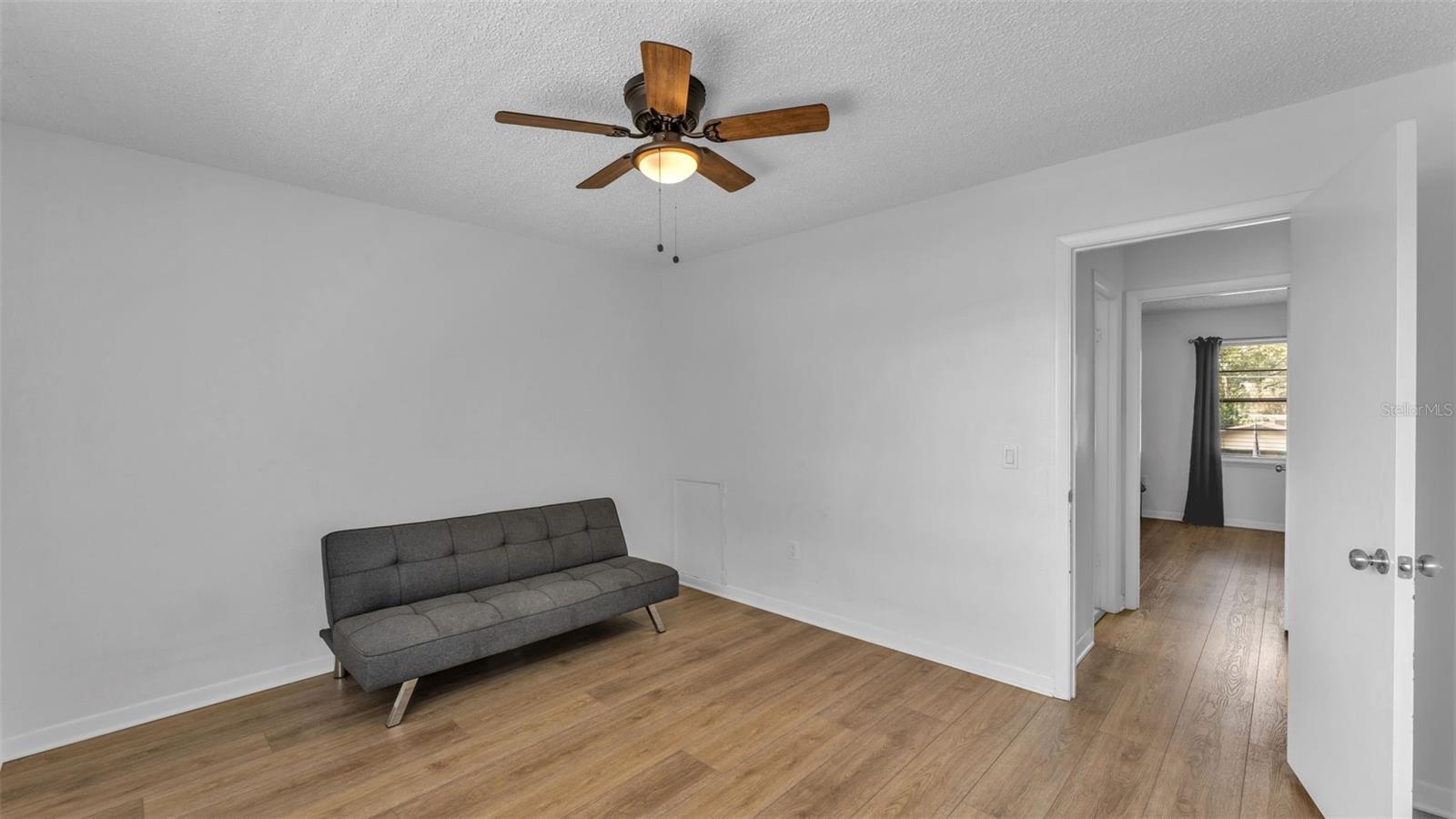 AVON VILLA - Residential