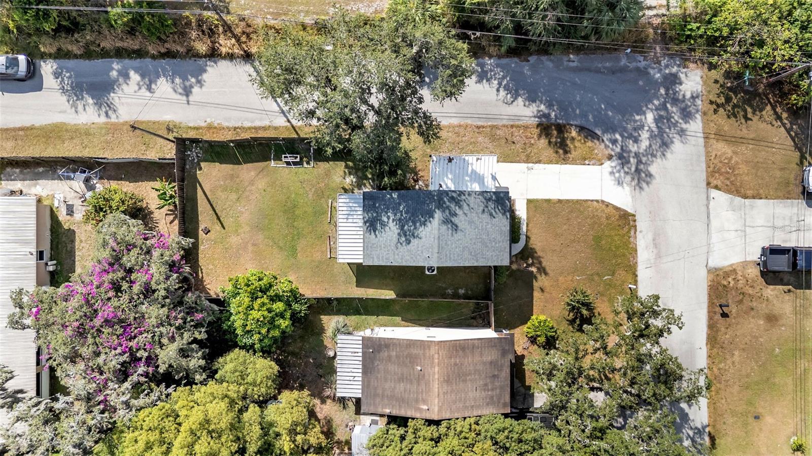 AVON VILLA - Residential