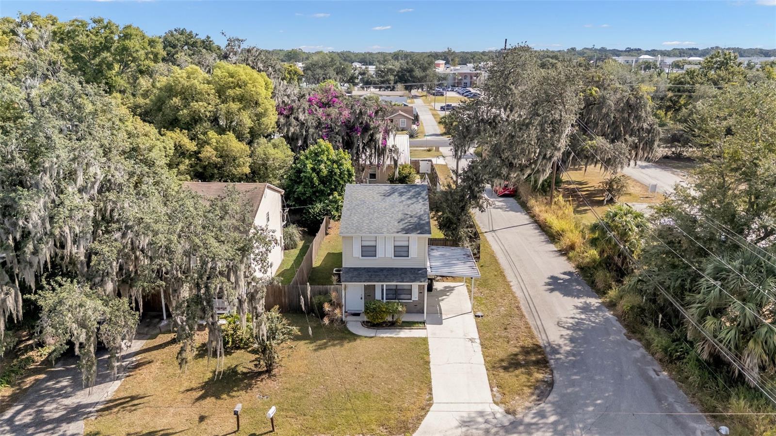 AVON VILLA - Residential