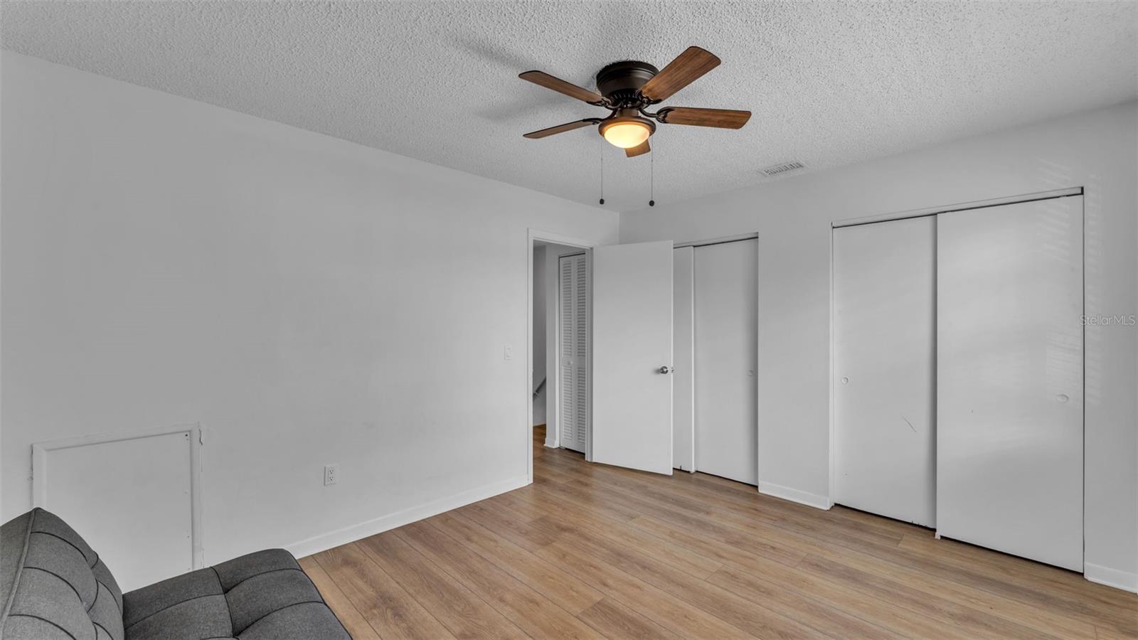 AVON VILLA - Residential