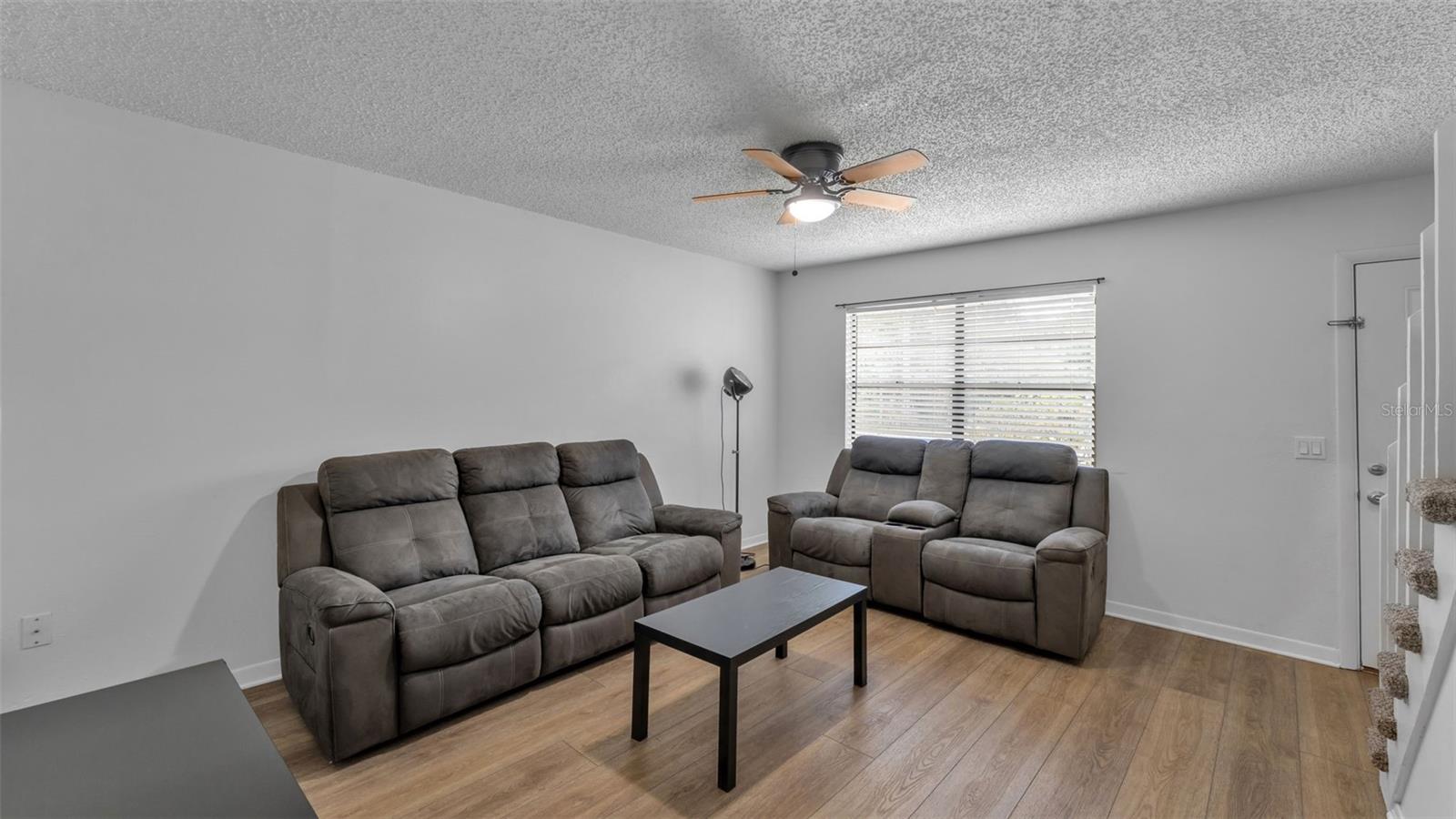 AVON VILLA - Residential