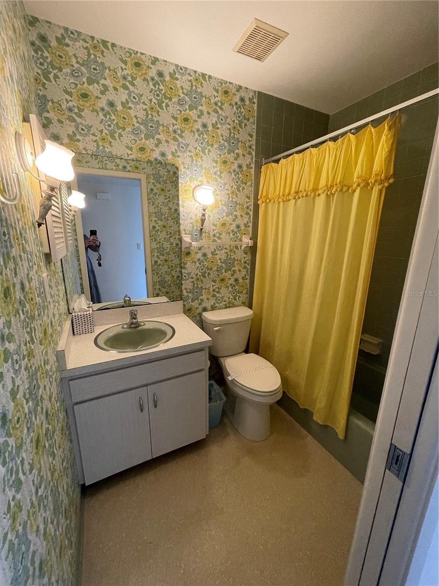 SHELL POINT UNIT IV - Residential