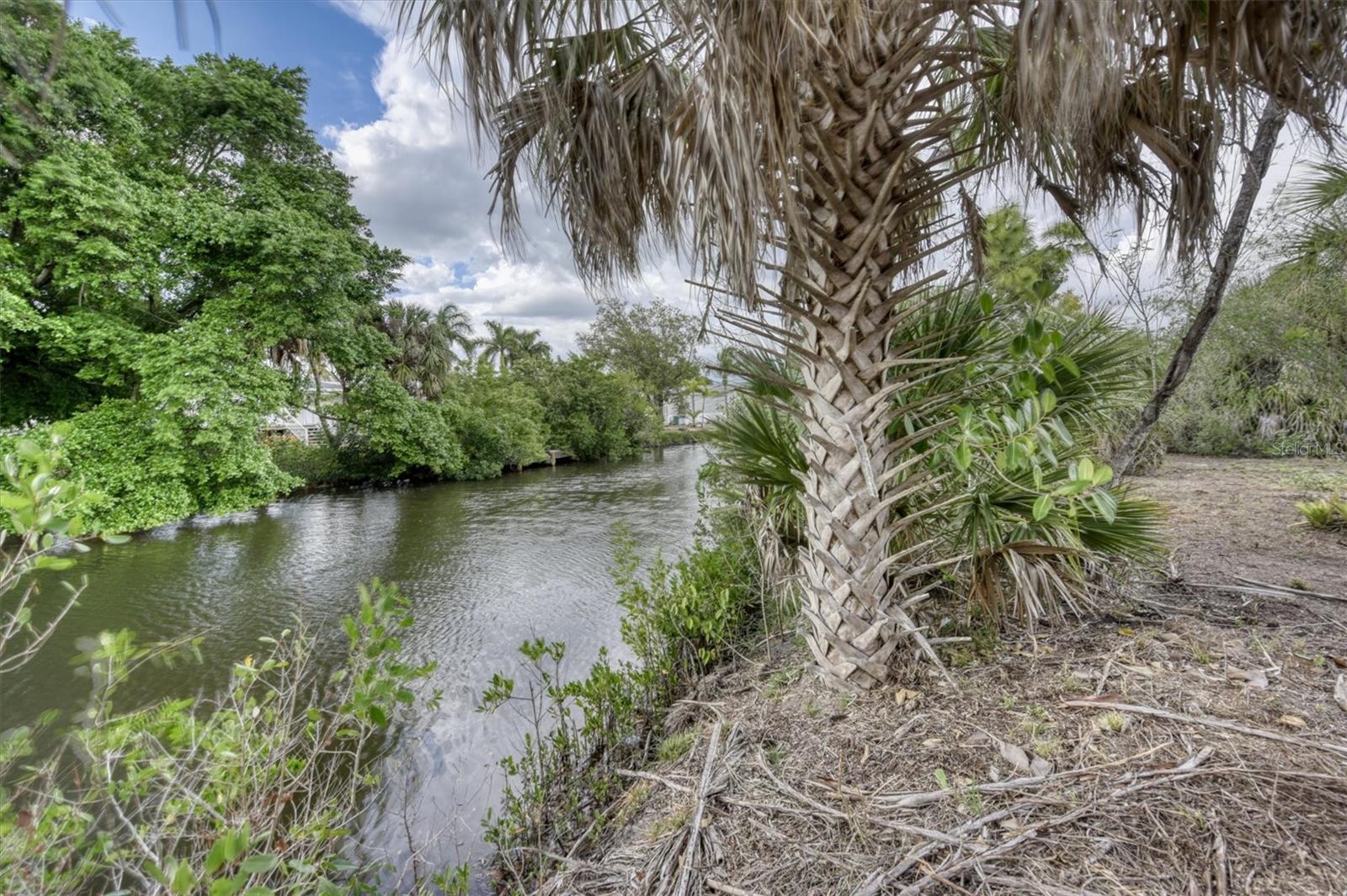 CHARLOTTE PARK - Land