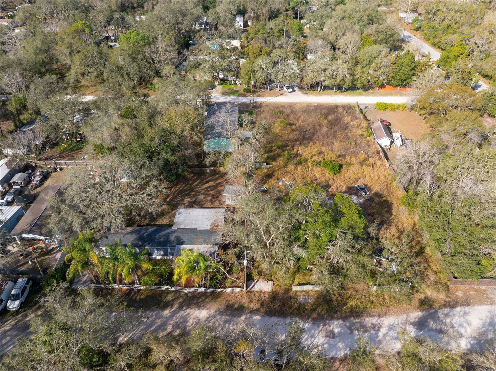 MOON LAKE ESTATES - Land