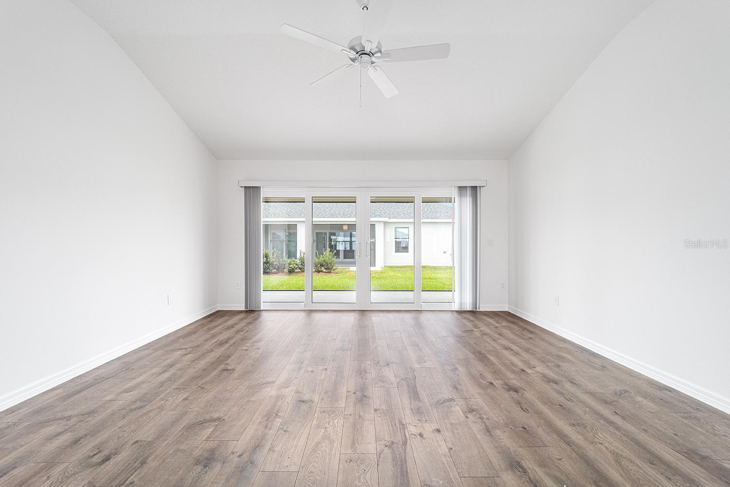 EASTPORT - Residential Lease