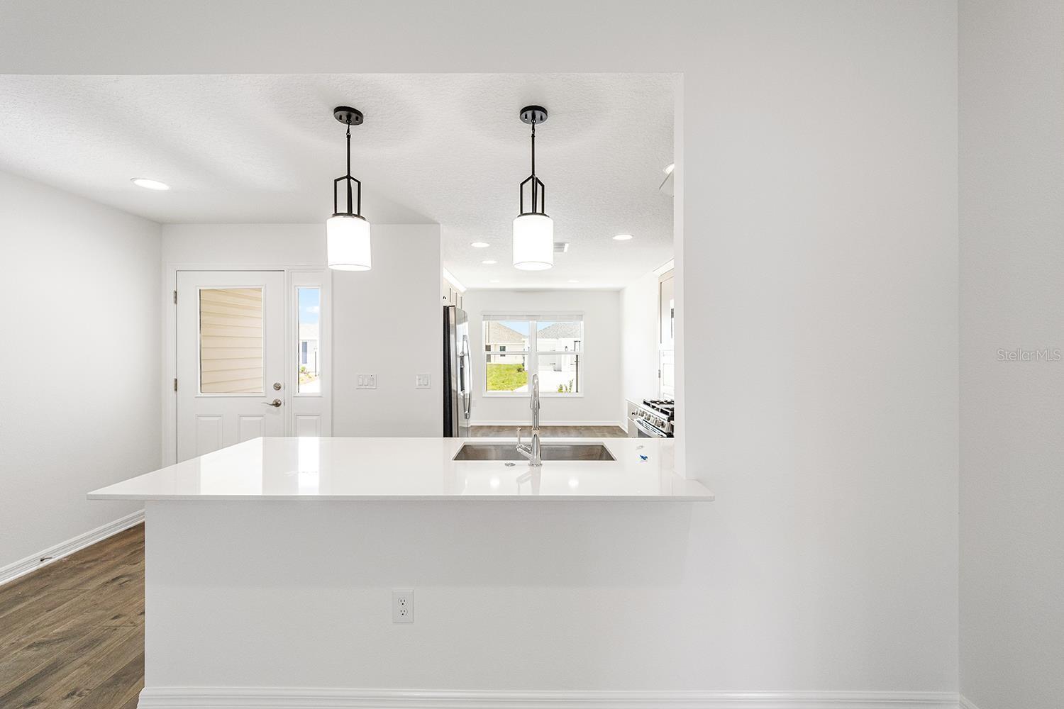 EASTPORT - Residential Lease