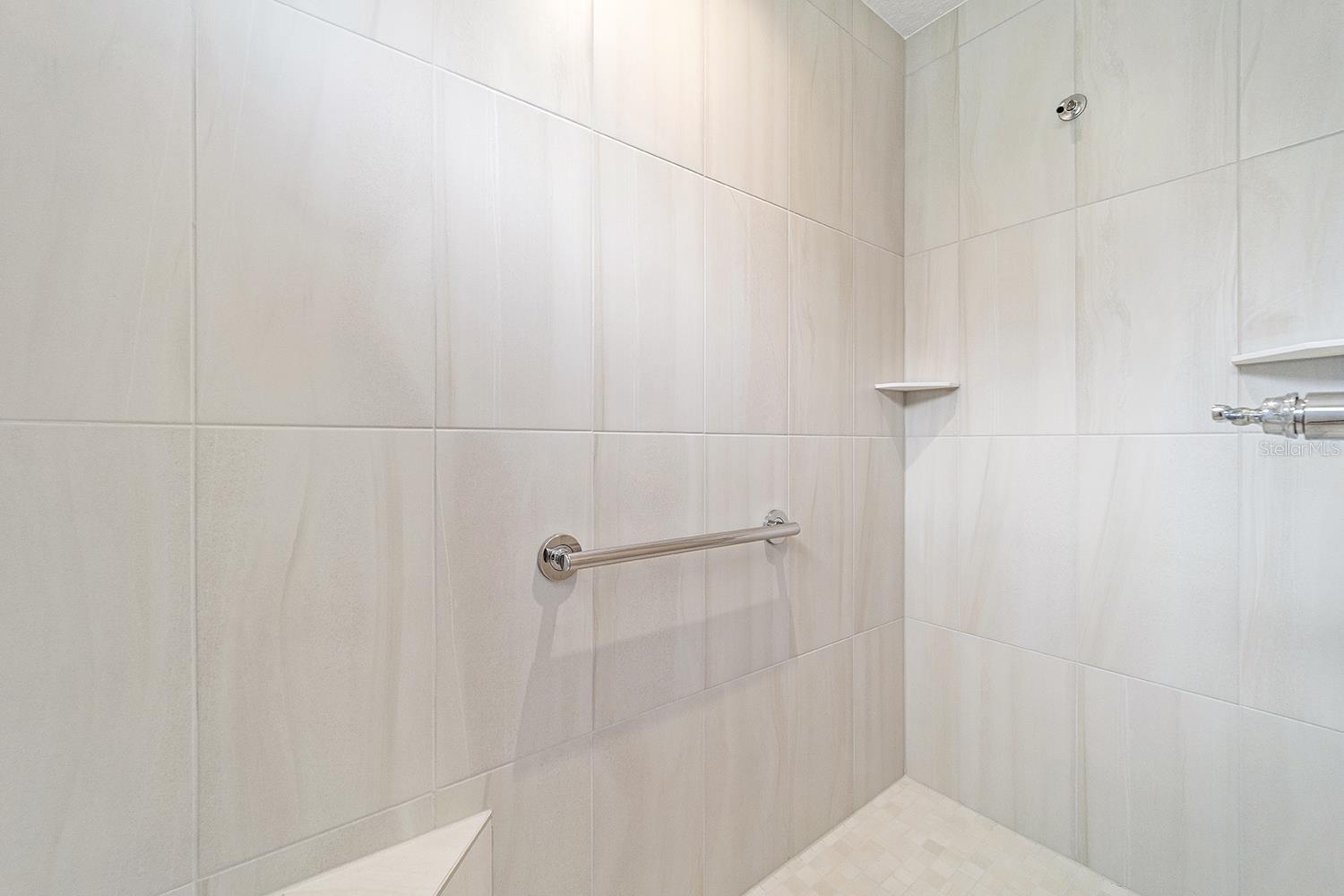 EASTPORT - Residential Lease