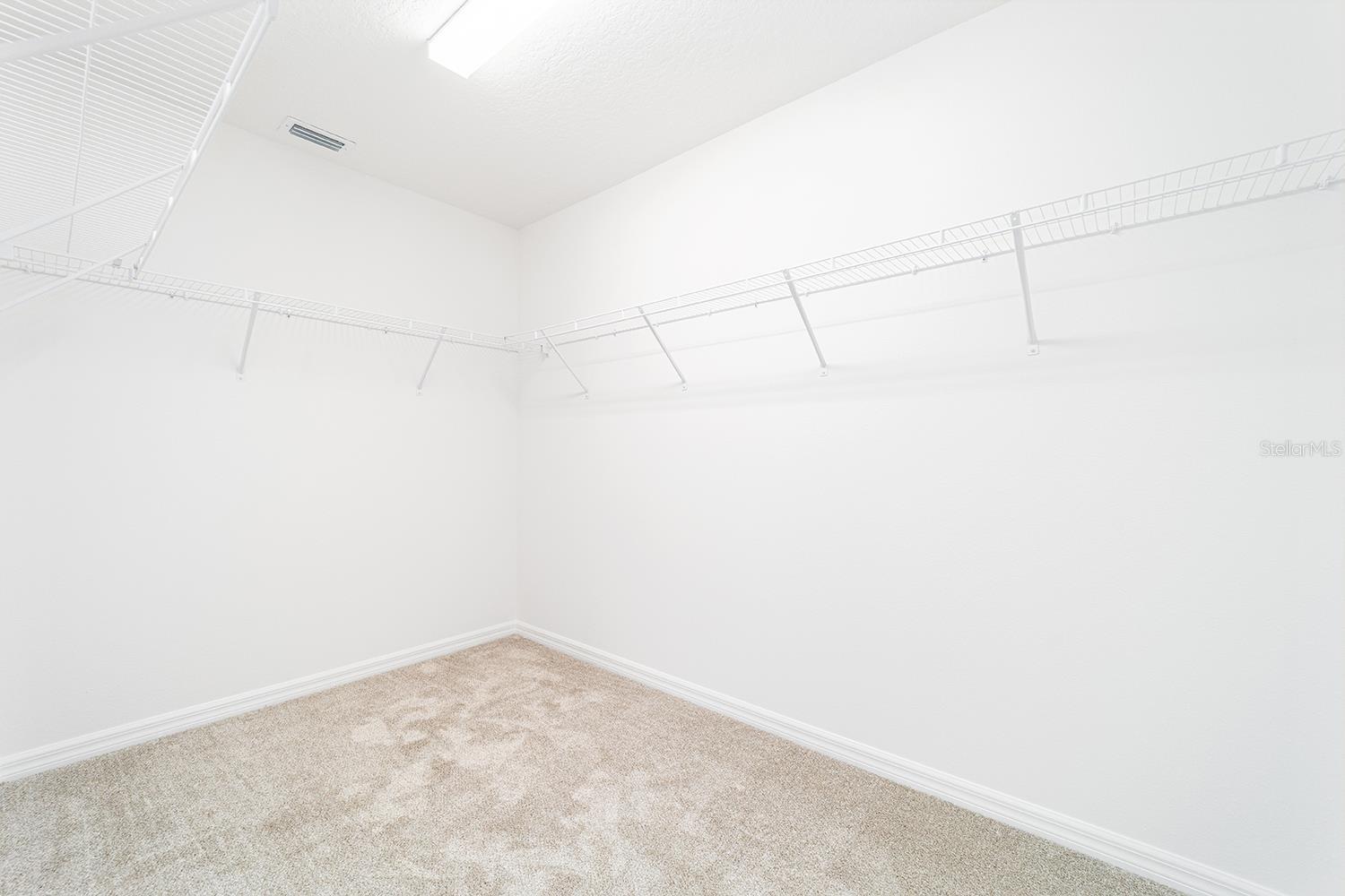 EASTPORT - Residential Lease