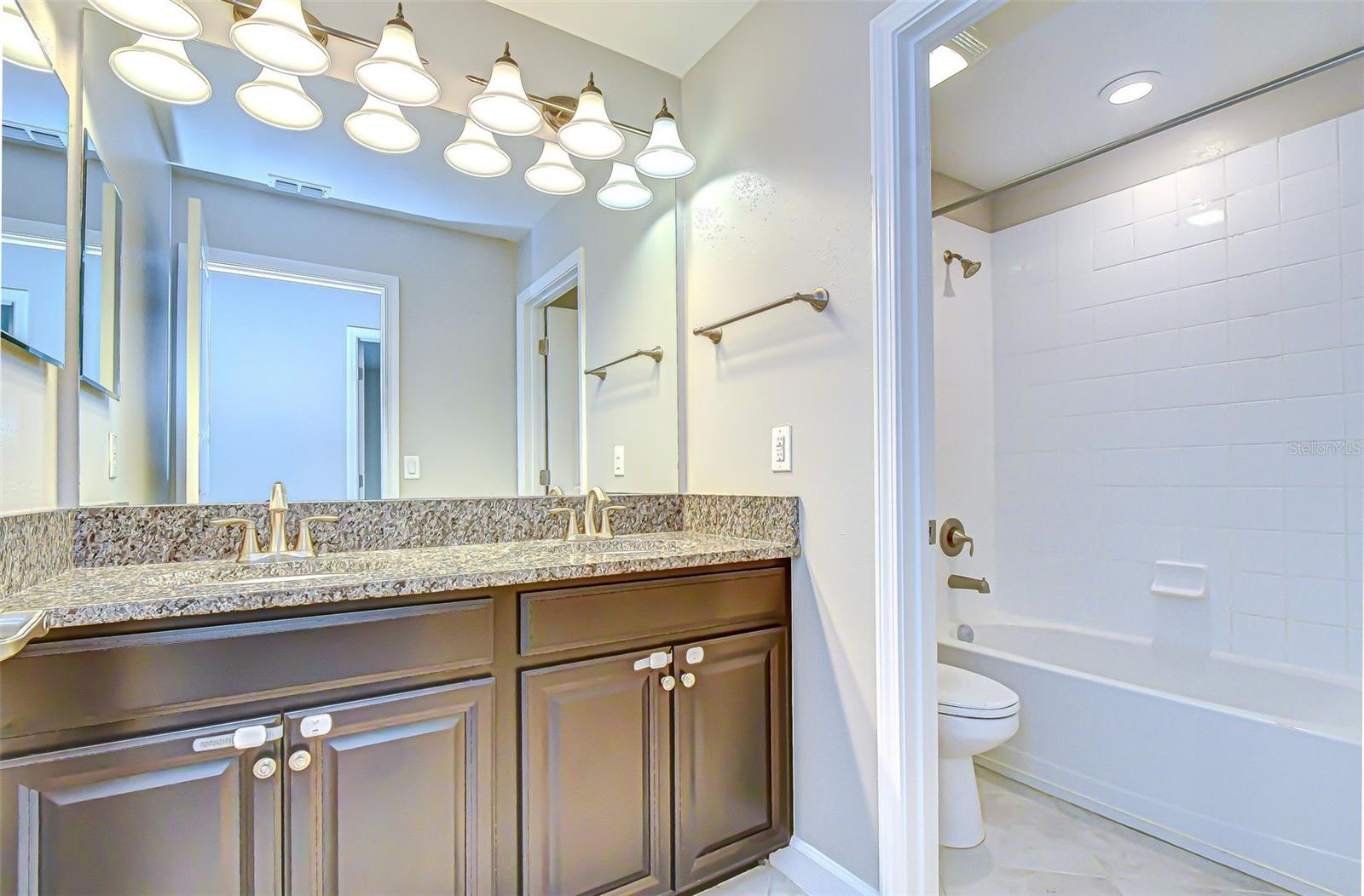 ENCLAVE/TERRA BELLA PH 1 - Residential