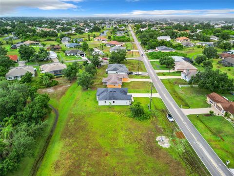 A home in PUNTA GORDA