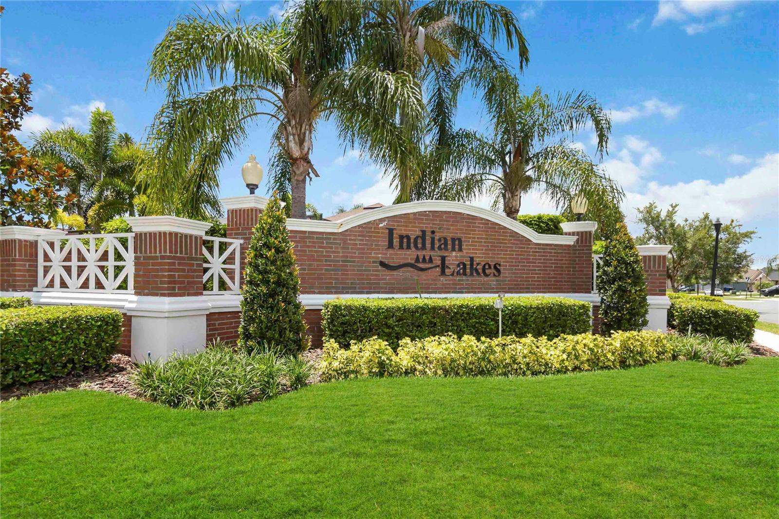 INDIAN LAKES - Residential