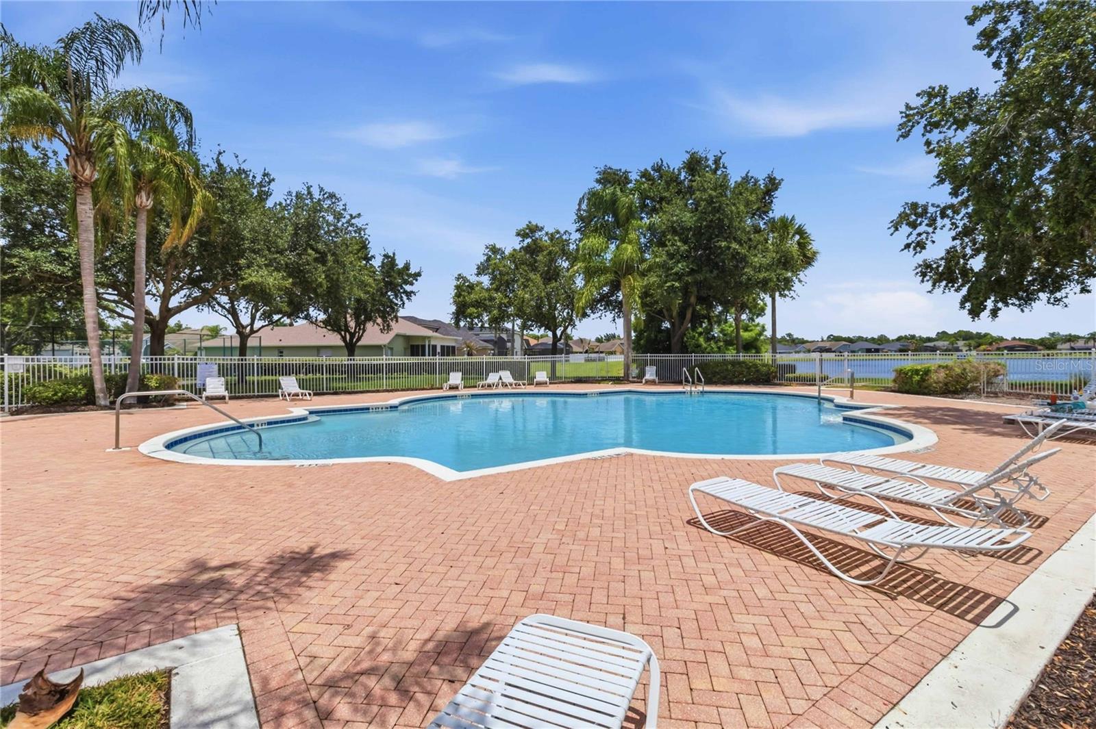 INDIAN LAKES - Residential