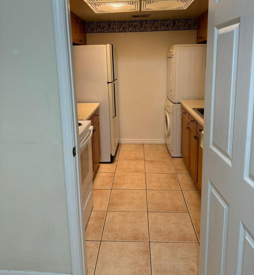 SANDLEWOOD CONDO - Residential