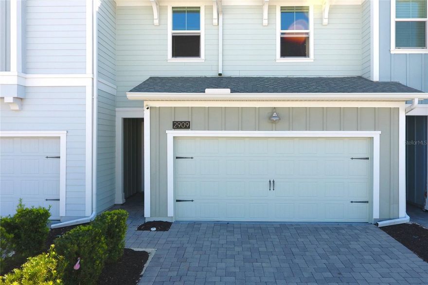 Prime location in the heart of Kissimmee’s tourist corridor. This property at 2909 Theme St, located in Reflections at Storey Lake, is just minutes from US-192, Disney, and Orlando’s top attractions, with immediate access to restaurants, shopping centers, supermarkets, and entertainment. This is one of the most desirable areas for both homeowners and long-term rental investors due to its high and consistent demand. The townhome is practically like new. Featuring 3 bedrooms, 2.5 bathrooms, and a 2-car garage, it offers a modern open-concept design and has been exceptionally well maintained, making it truly move-in ready with no renovations needed. Enjoy resort-style community amenities, and as an added bonus, the HOA covers Spectrum Internet and TV. Furniture is negotiable, making this an ideal opportunity whether you’re looking for a primary residence or a turnkey investment property ready to generate income. Prime location + like-new condition + strong rental demand = a smart investment.
?? Schedule your private showing today.