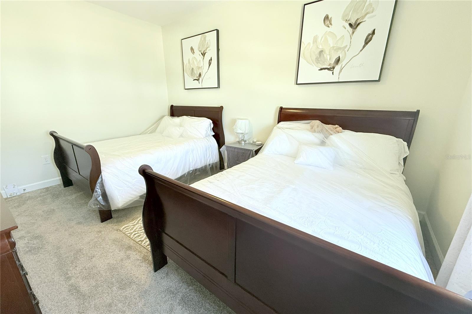 STOREY LAKE 25TH - Residential