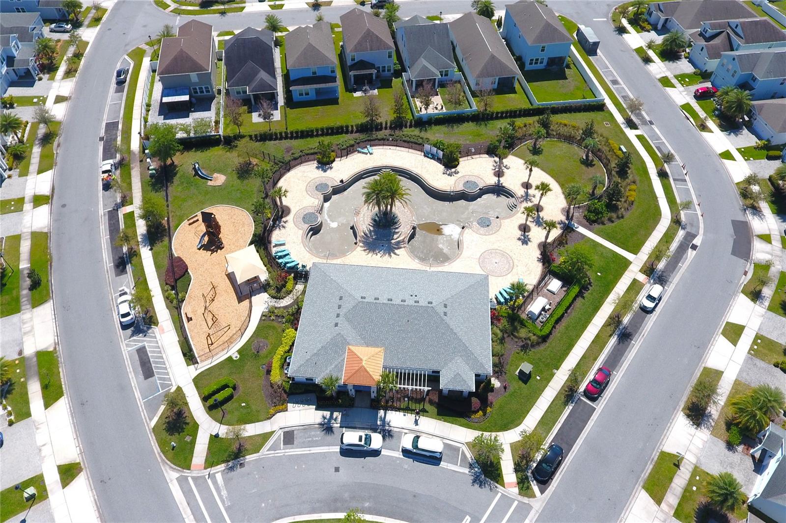 STOREY LAKE 25TH - Residential