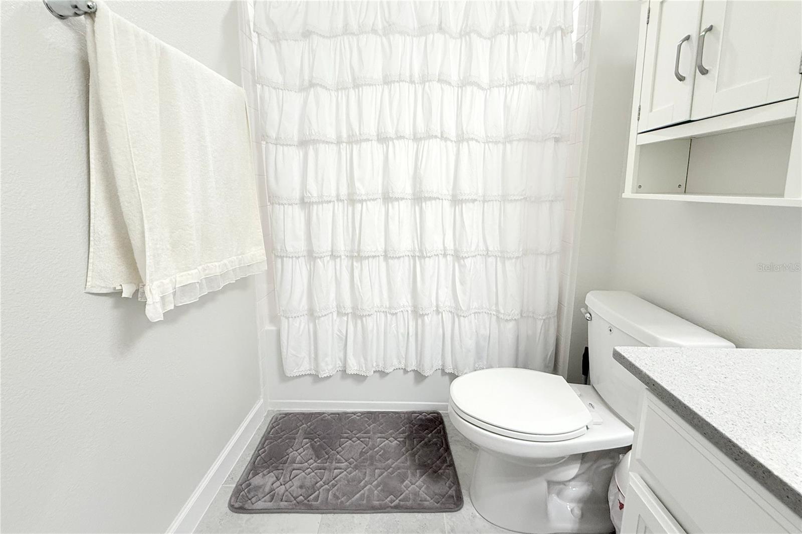 STOREY LAKE 25TH - Residential