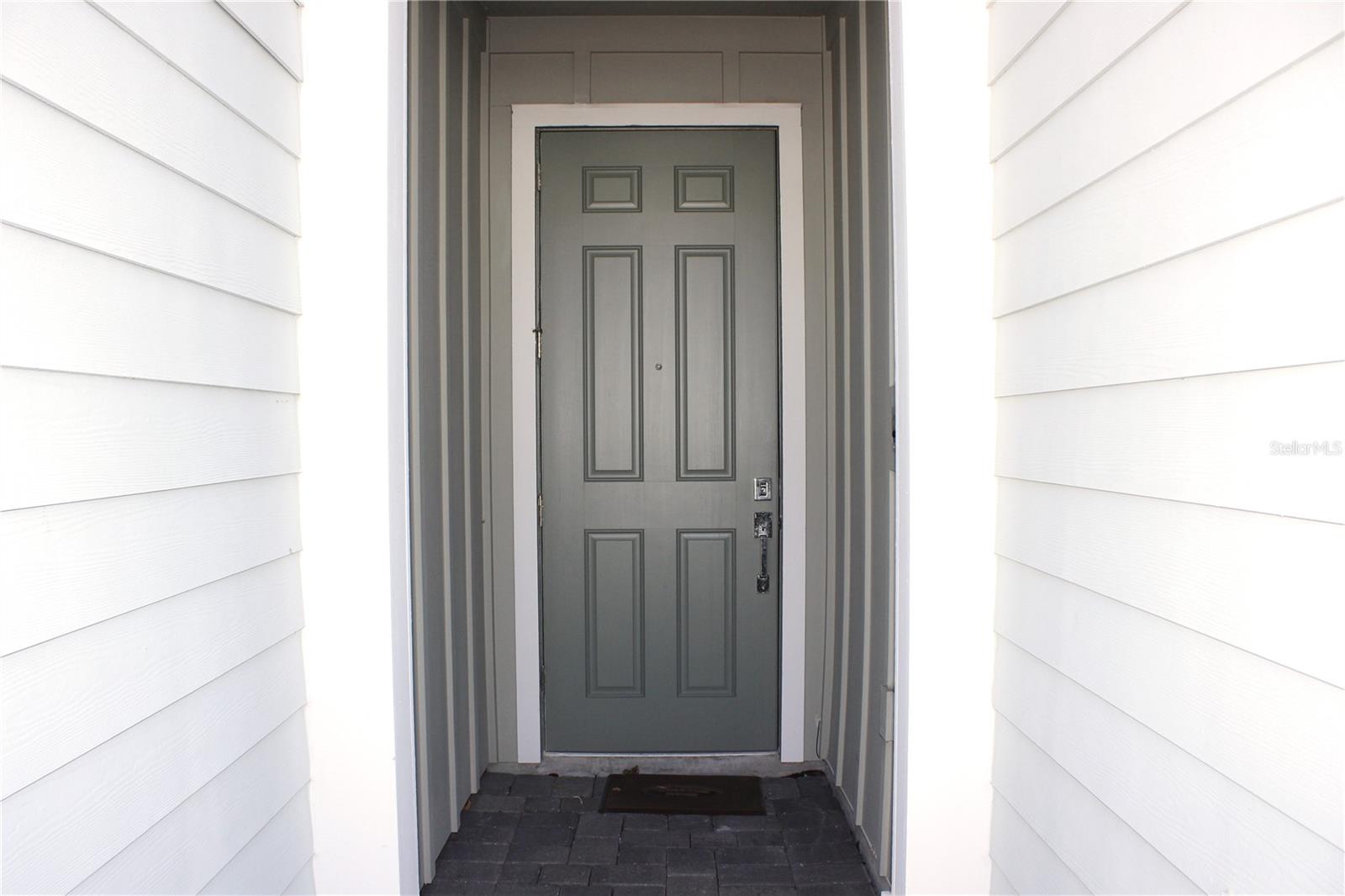 STOREY LAKE 25TH - Residential