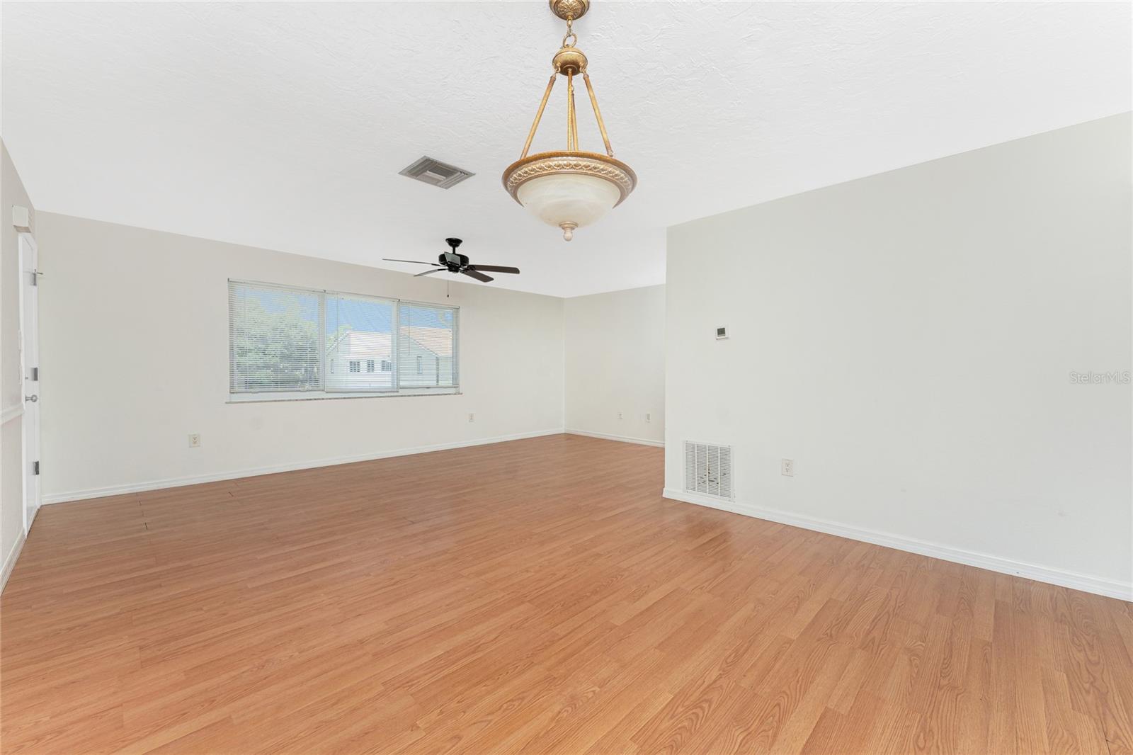 WESTCHESTER WOODS PH 02 - Residential