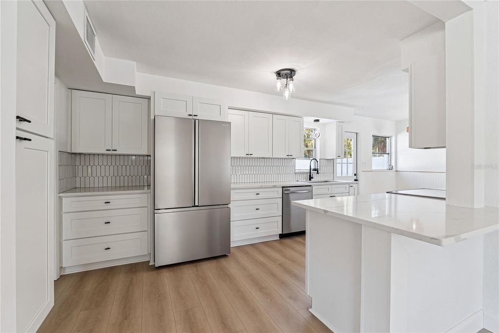 Photo of 3303 W Leila Ave, Tampa, FL 33611 (MLS # TB8475305)