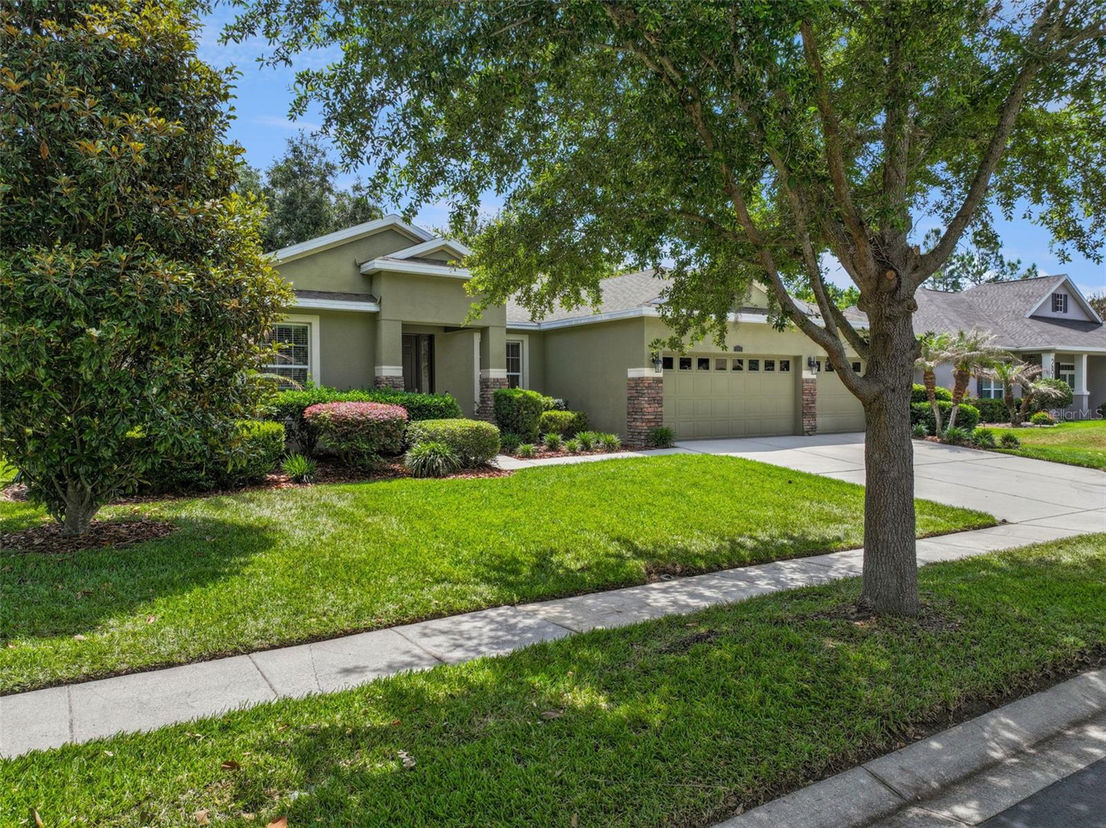 ESTATES AUBURNDALE PH 02 - Residential