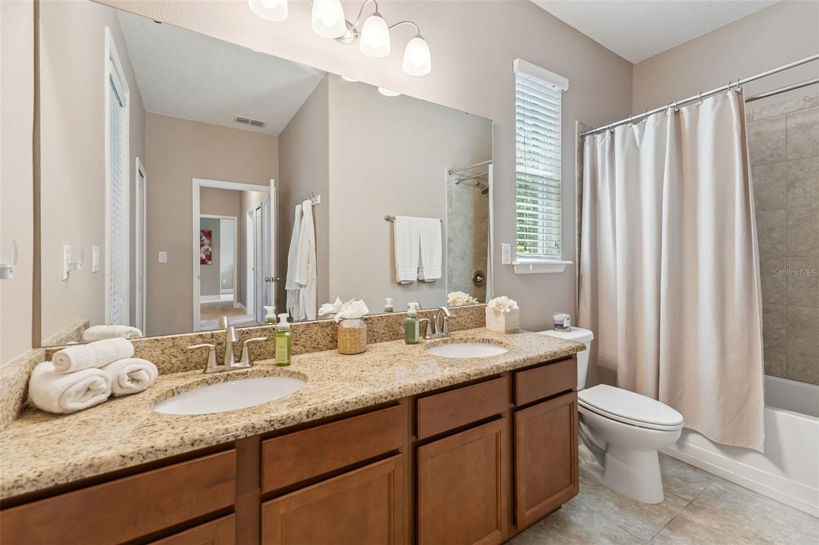 ESTATES AUBURNDALE PH 02 - Residential