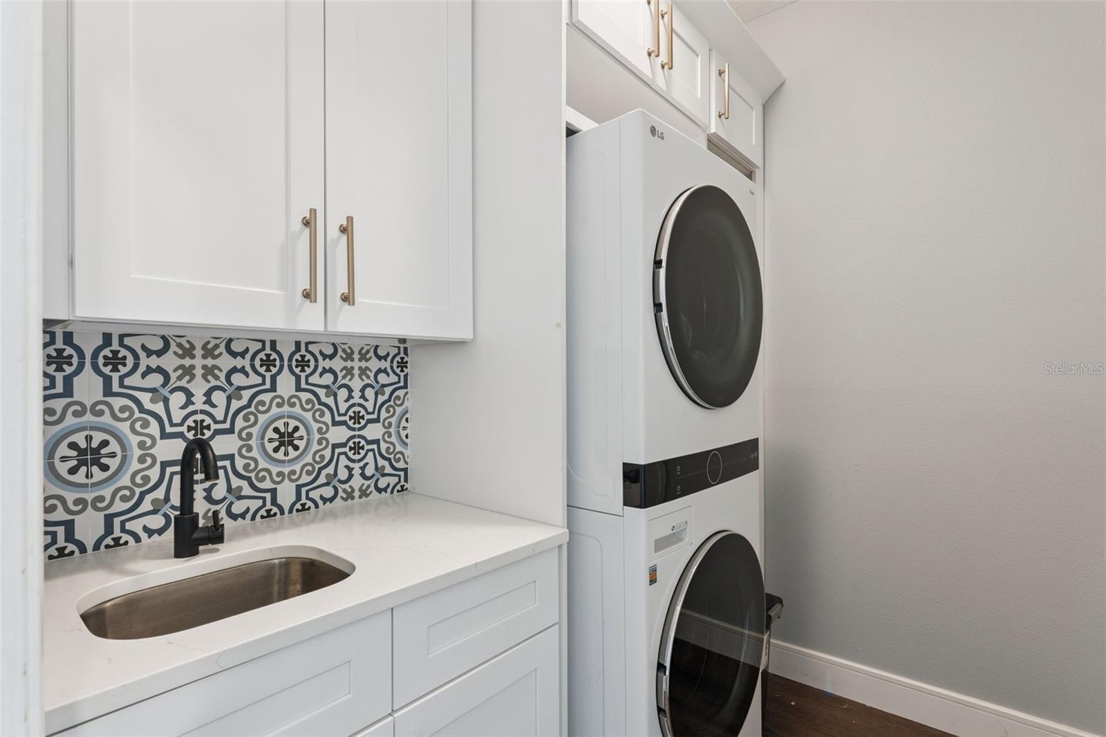 STONEYBROOK HILLS UNIT 2 - Residential