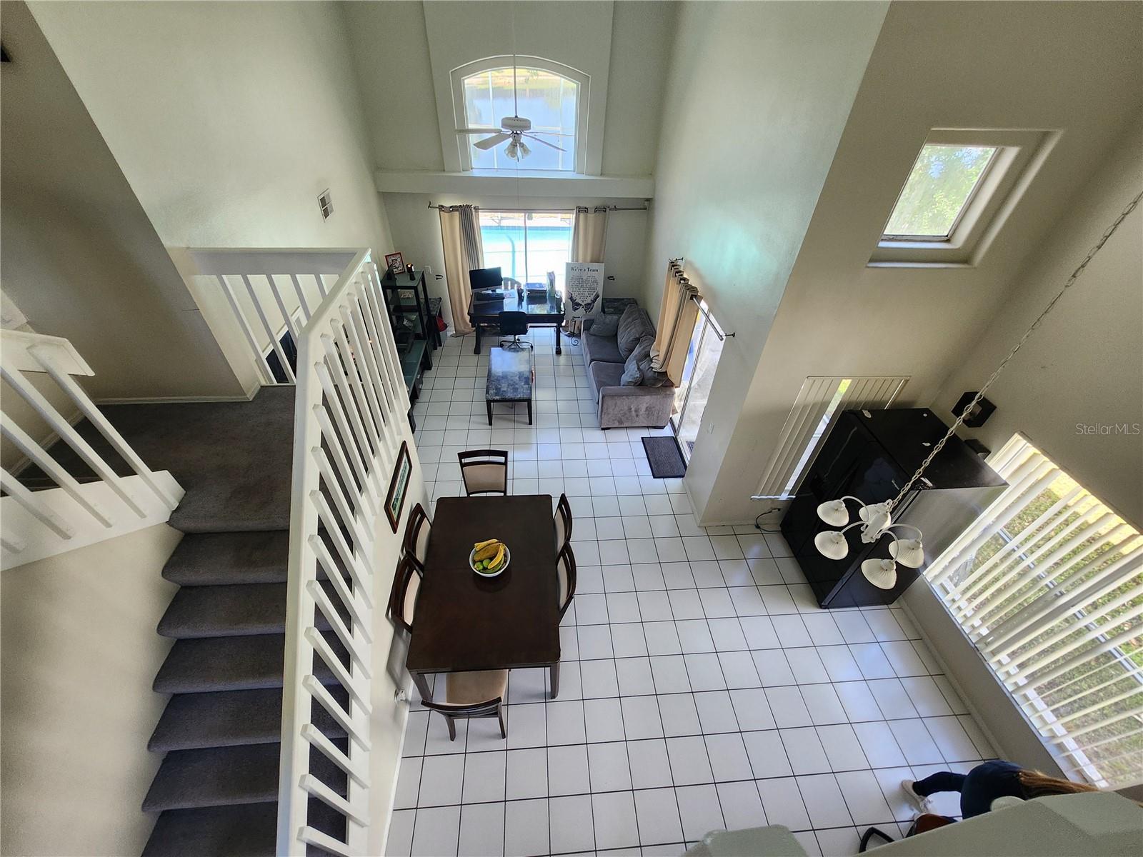 2612 SPRING HILL DRIVE