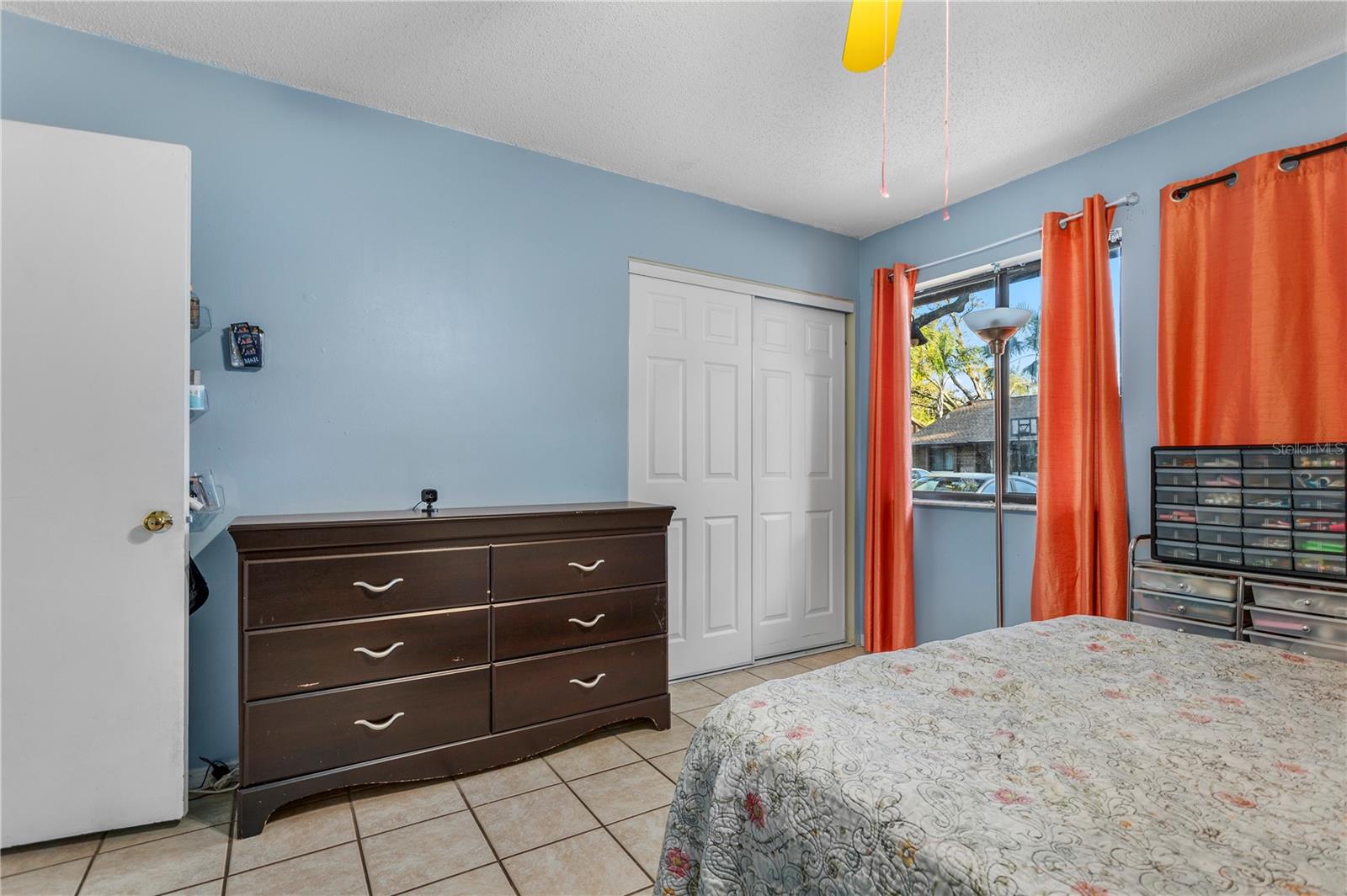 MONTGOMERY SQUARE - Residential