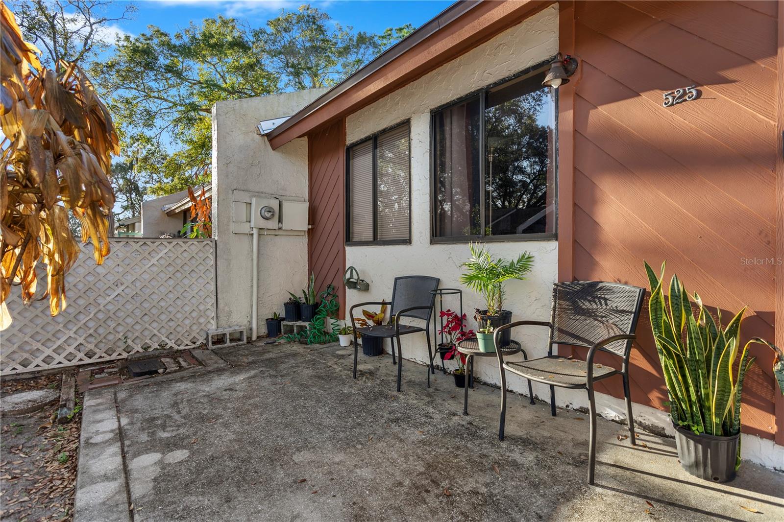 MONTGOMERY SQUARE - Residential