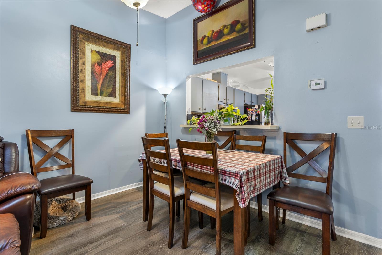 MONTGOMERY SQUARE - Residential