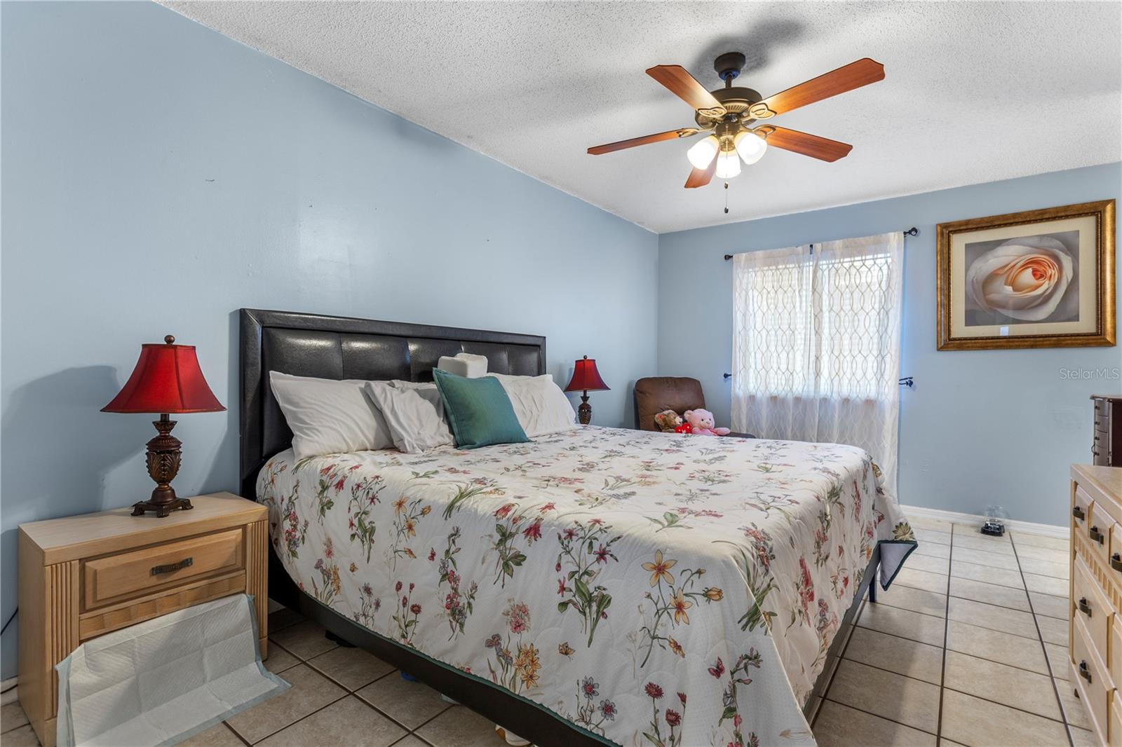 MONTGOMERY SQUARE - Residential